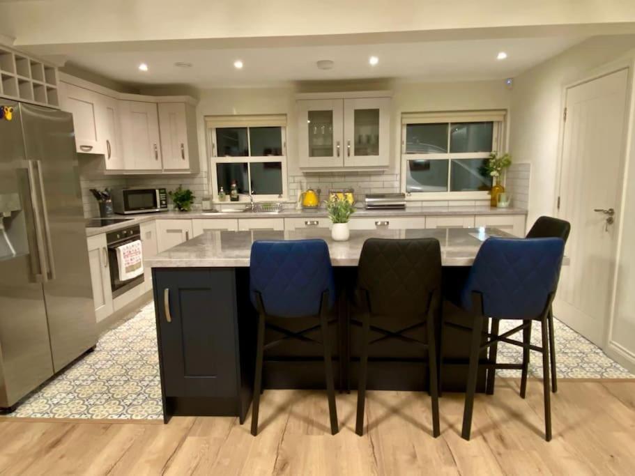 Modern Family Home Castleisland Buitenkant foto